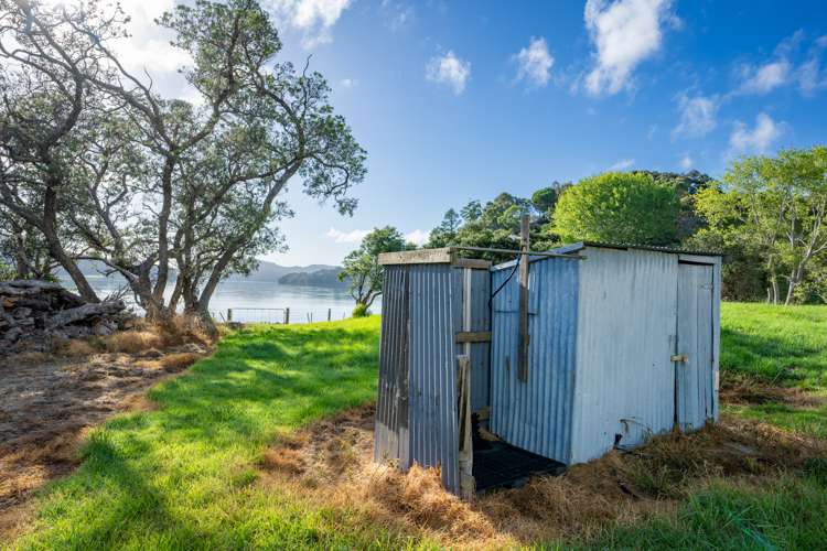 130 Whangaruru Wharf Road Russell Surrounds_24