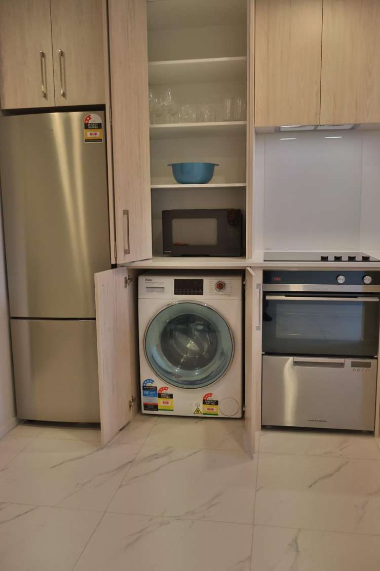 2/23 Awaroa Road Sunnyvale_3