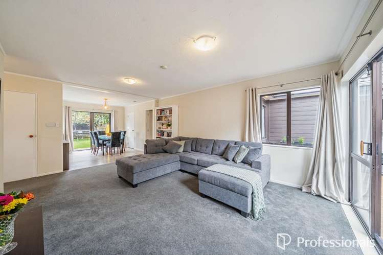 13 Otamarau Grove Maungaraki_10