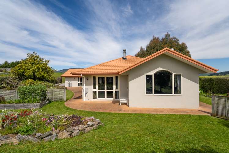 98C Totara View Road_0