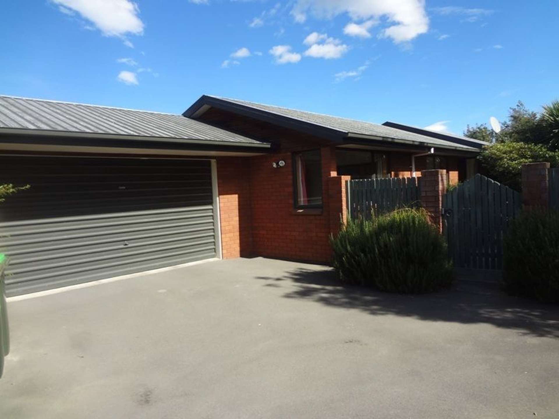 19 Devon Crescent Darfield_0