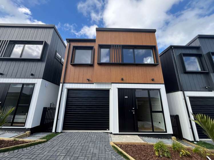 4/32 Bradbury Road Botany Downs_0