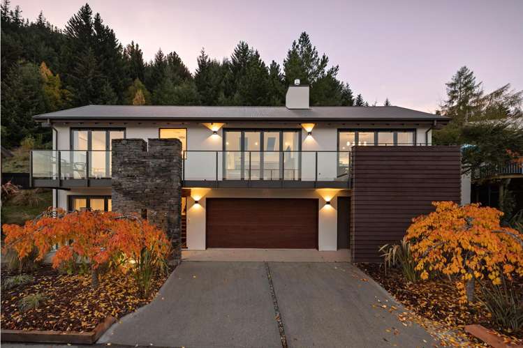 1 Goldleaf Hill Queenstown_42