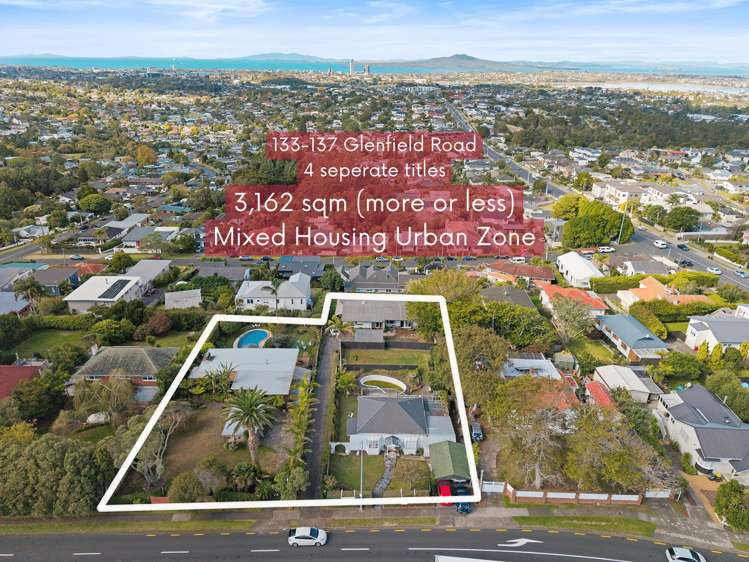 1 & 2/135 Glenfield Road Hillcrest_13
