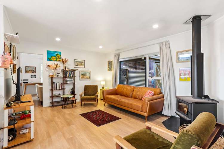 109B Glengarry Road Glen Eden_5