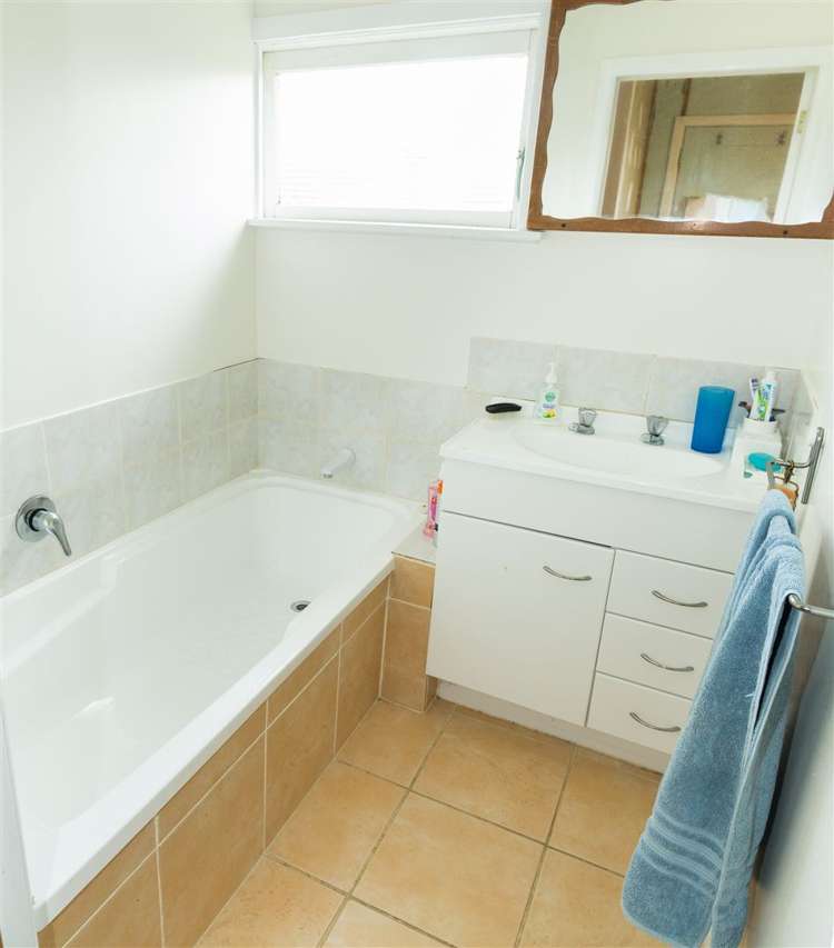 2 Kervil Avenue Te Atatu Peninsula_19