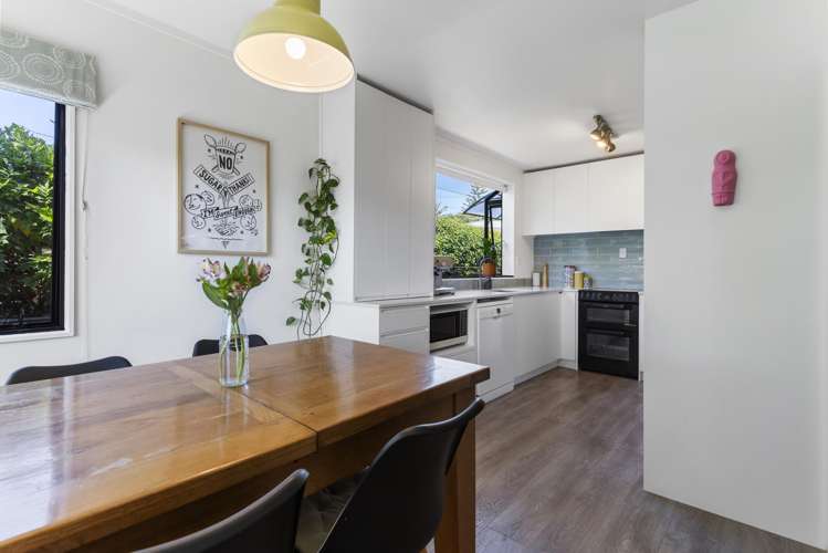 1/163 Atkinson Road Titirangi_16