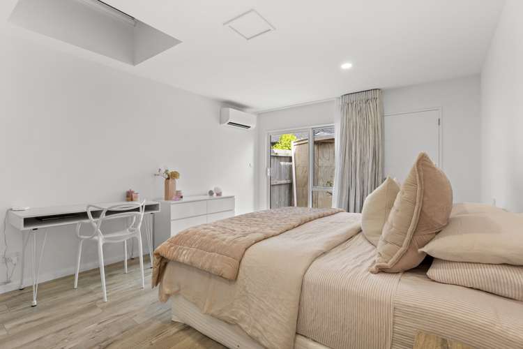 5b Holland Avenue Point England_25