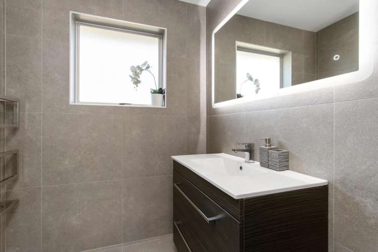 484 Mairehau Road Parklands_10