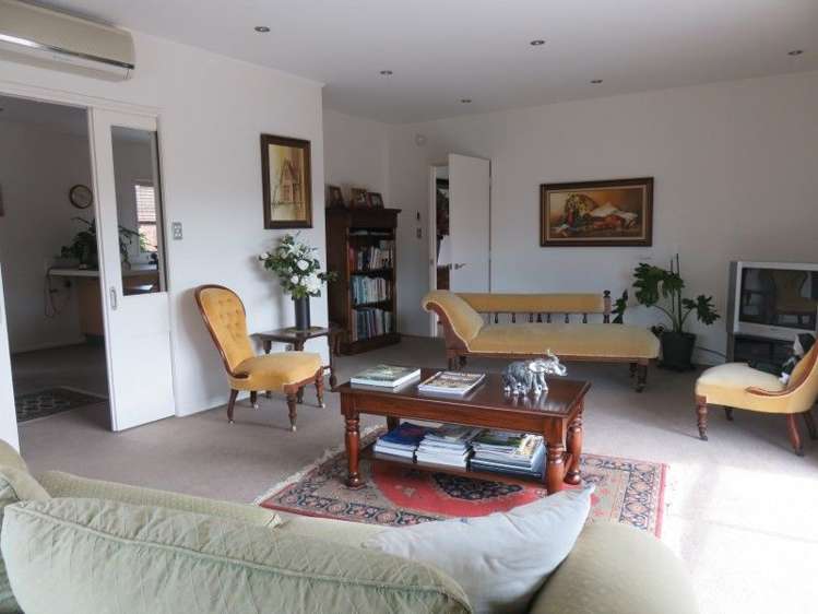 14 Churchill Avenue Allenton_10