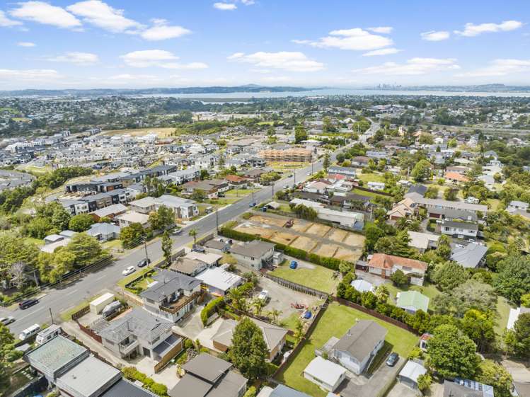 63a Royal Road Massey_15