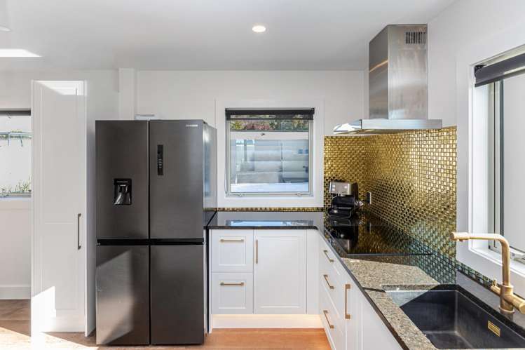 228 Main Road Moncks Bay_10