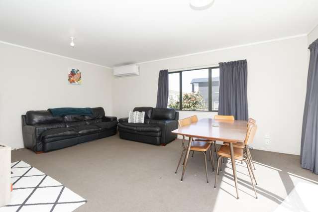 37a May Street Hamilton East_4