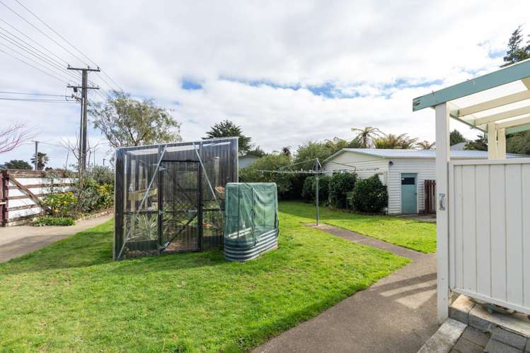 1 Vincent Drive Levin_16