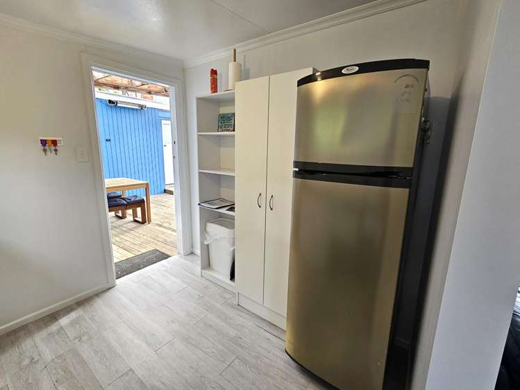 38 Esplanade Kaka Point_3