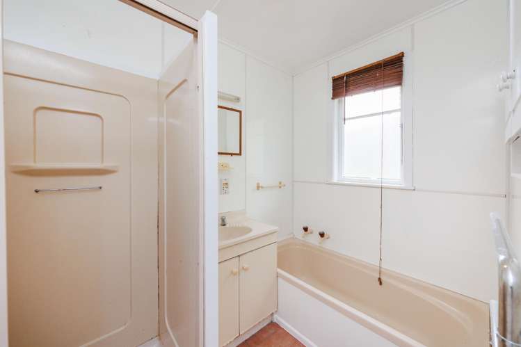 2 Stoke Place Awapuni_21