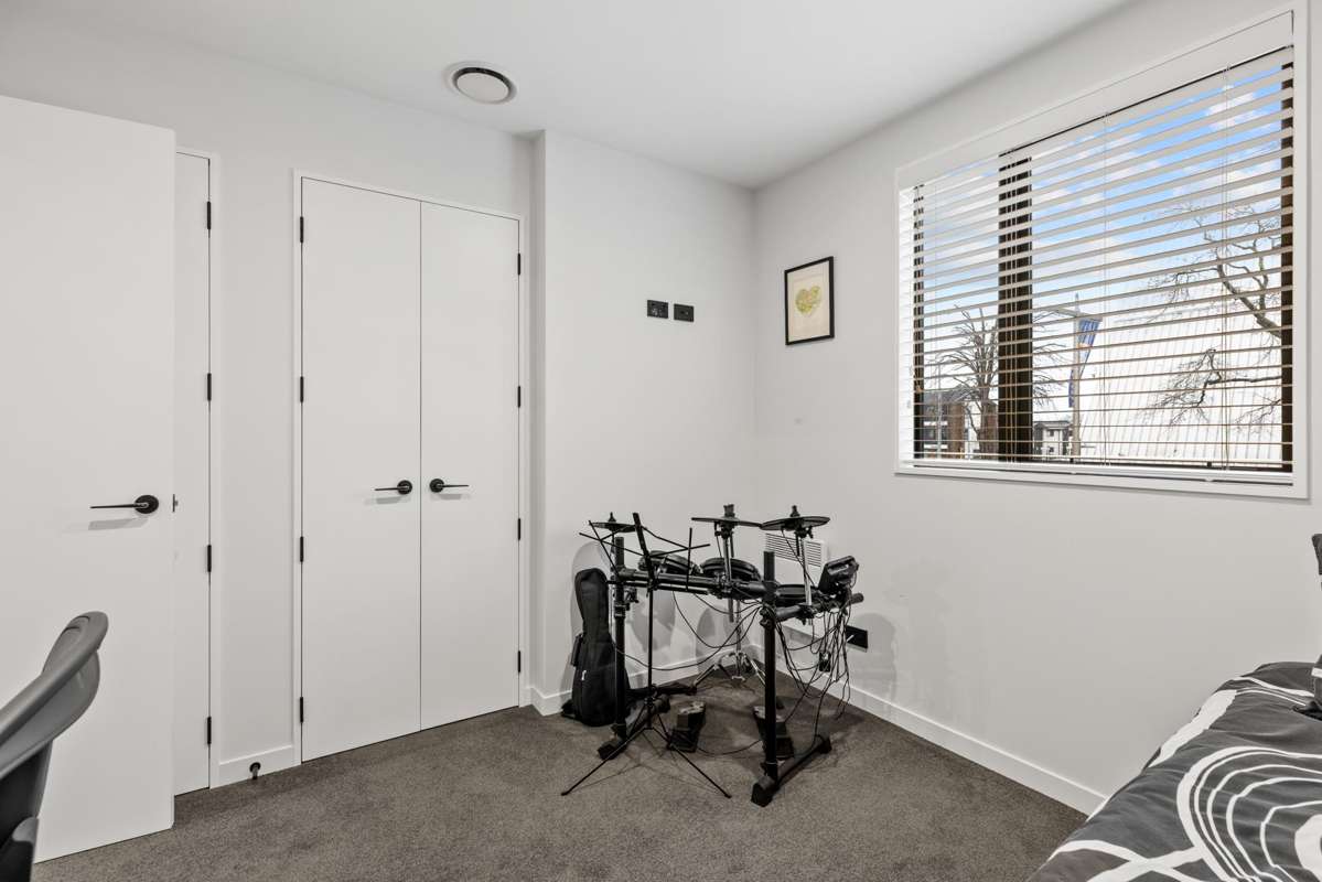 3/251 Madras Street_4