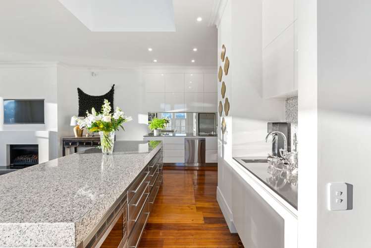 10 Shannon Street Mount Victoria_15