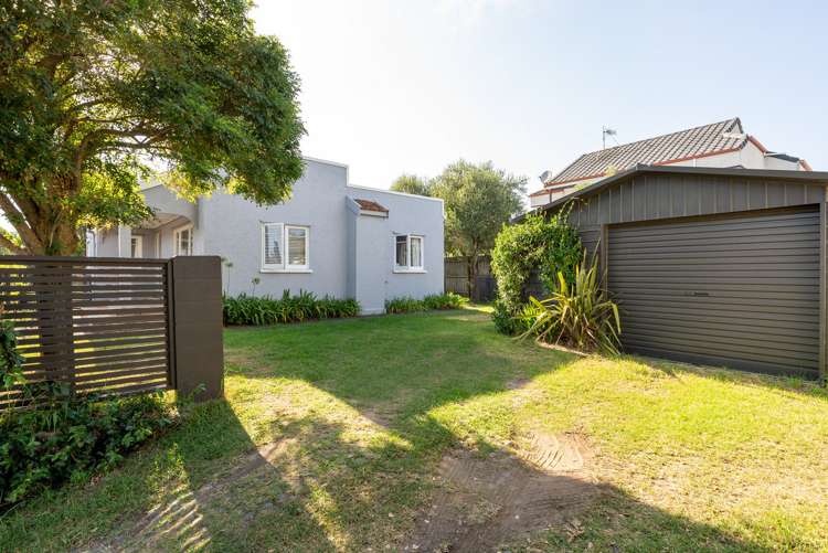 8 Bain Street Mount Maunganui_19