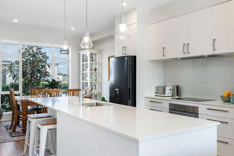 142 Seventh View Avenue Beachlands_8