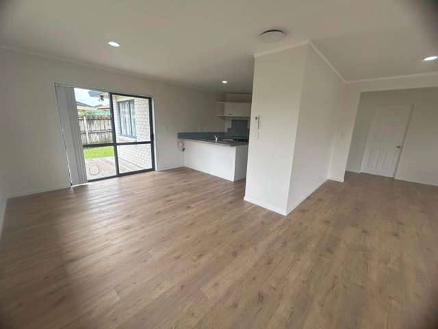 2/4 Fintona Place Dannemora_3