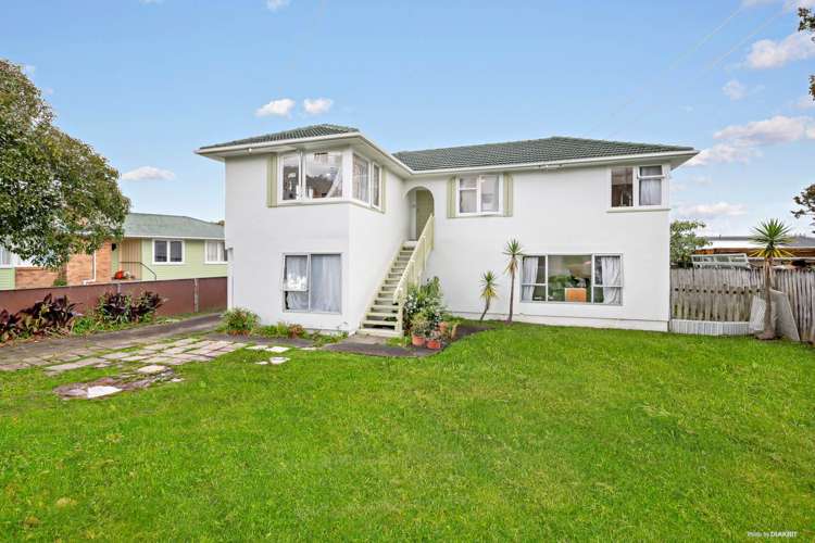 147 Clevedon Road Papakura_13