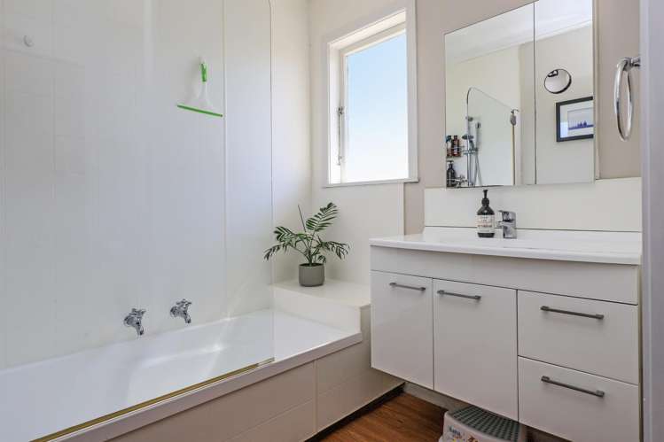 812 Williams Street Mahora_13