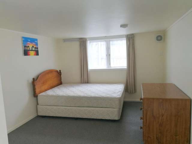 64b Woodward Rd 1727_2