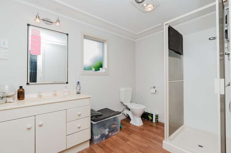 17 Kentucky Crescent Nawton_16