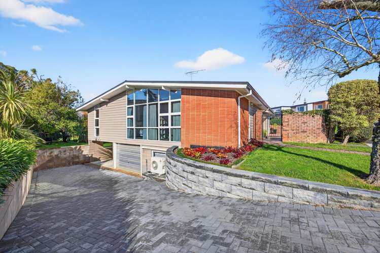 8 Blue Gum Rise Sunnyhills_32