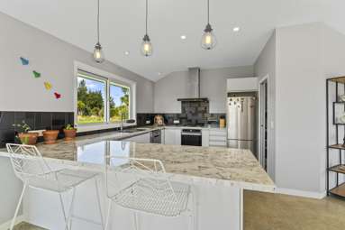 38 Kanuka Drive_3