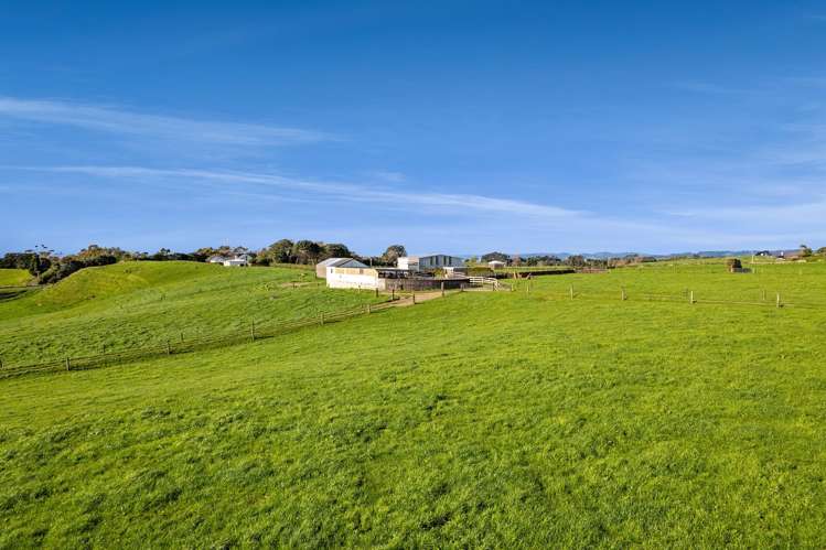 1028 Main North Road Onaero_15