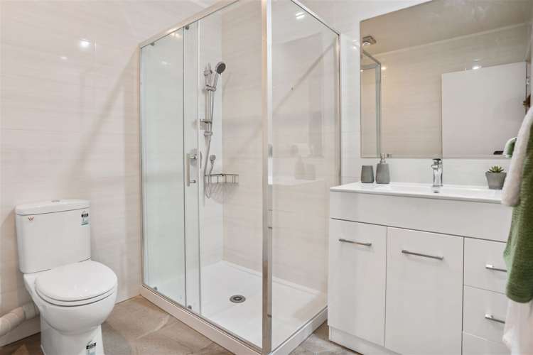 6 Toi Toi Place Northcote_12