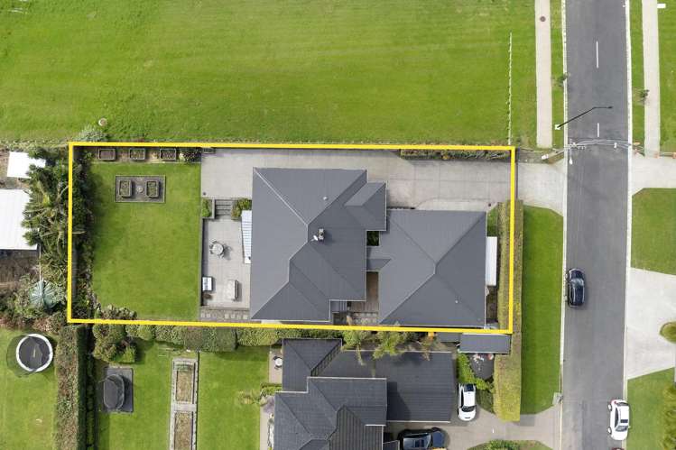 1 Karaka Road Beachlands_28