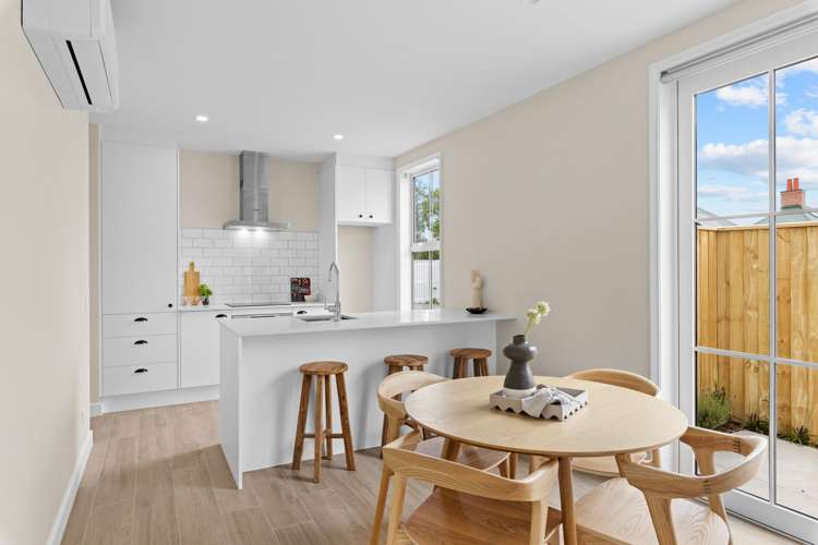 1 Waitikiri Drive Parklands_2