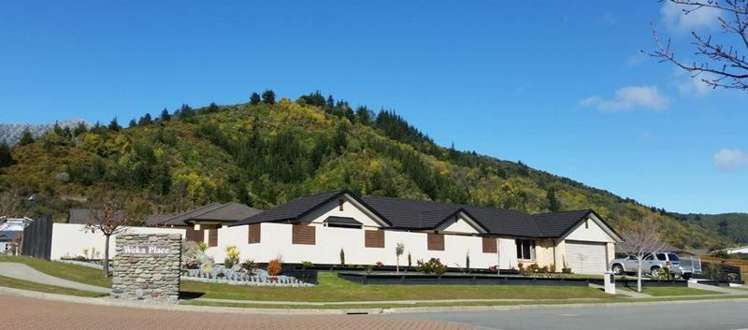 1 Weka Place Picton_12