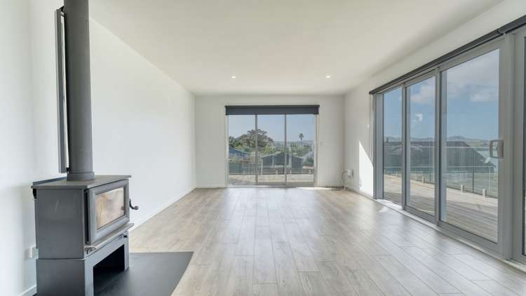 33 Colonel Mould Drive_5