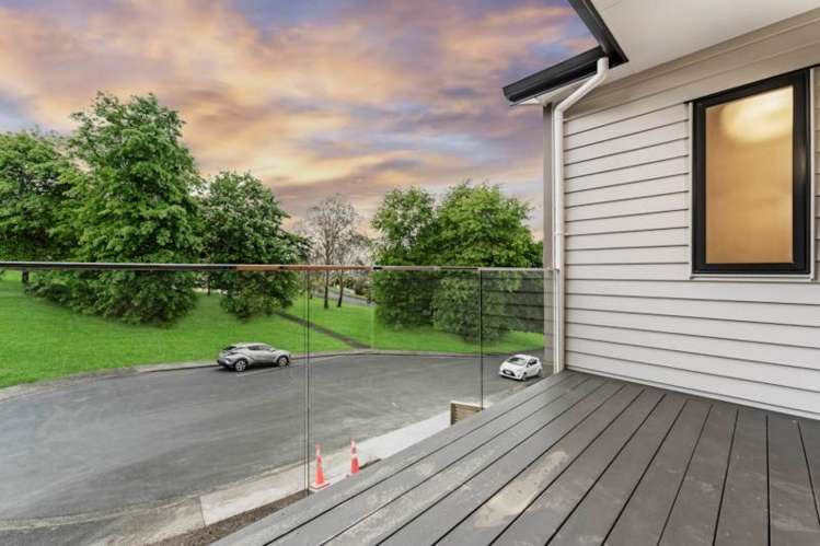 24A & 24B Zingaro Place Massey_17