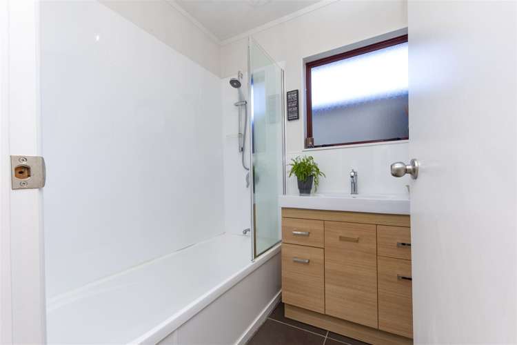 119a Bolton Street Blockhouse Bay_12