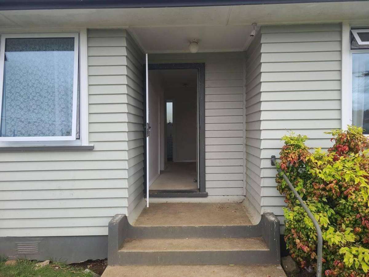 Two-Bedroom Home with Two-Bedroom Sleepout - Otangarei 3