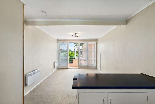 22p Aratonga Avenue Greenlane_4