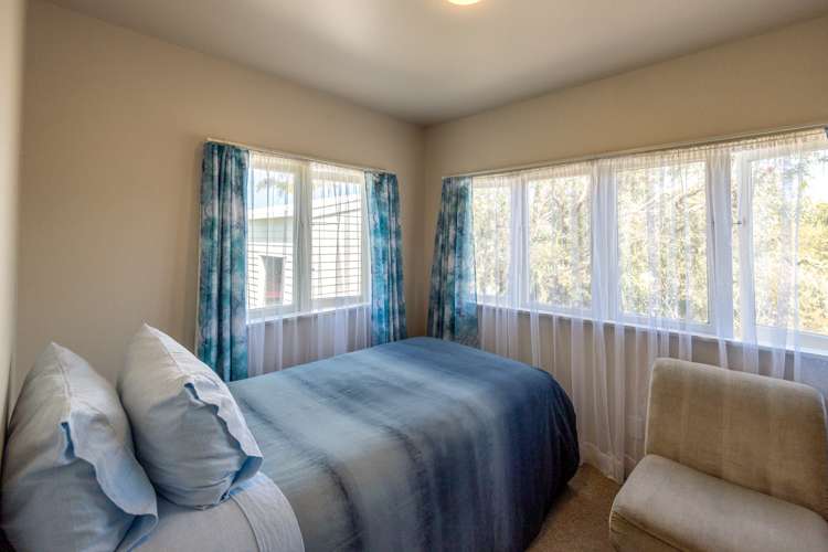 3 Bryan Road Surfdale_11