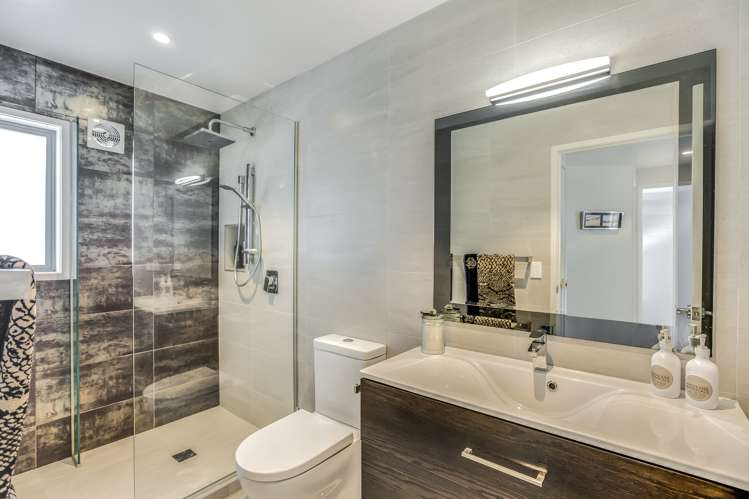 35 Ripon Crescent Meadowbank_8