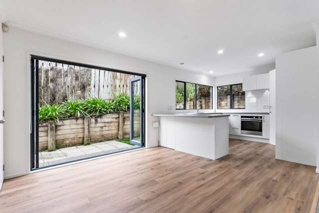 5/35 Highgrove Lane Totara Vale_3