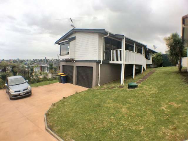 Lovely Family Home in Rangitoto Zone!