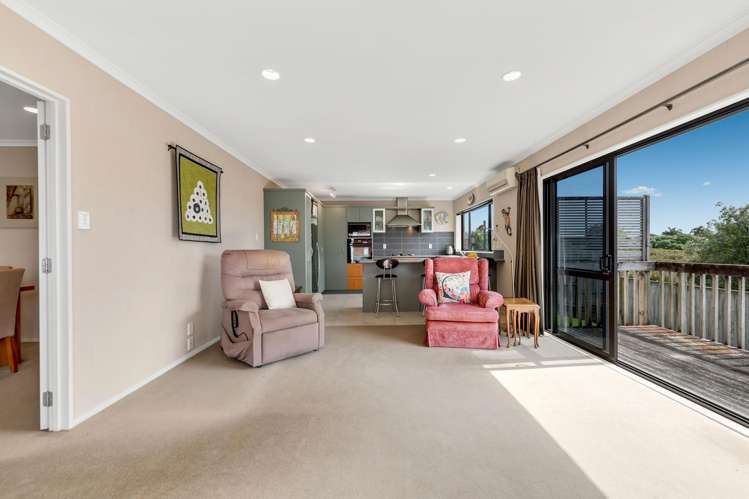 35 Fergy Crescent Wattle Downs_19