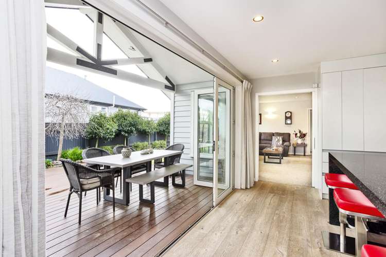 56 Paterson Street Grasmere_12