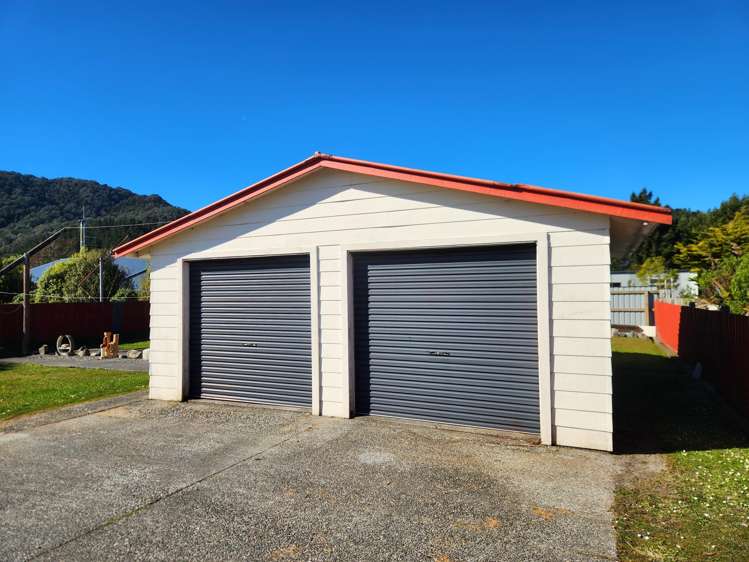 866 State Highway 7 Dobson_10