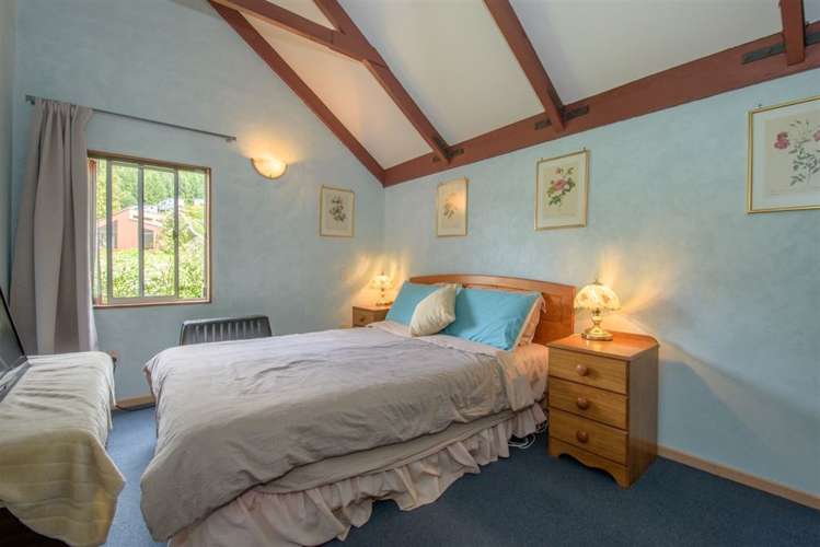 251 Fernhill Road Fernhill/Sunshine Bay_17