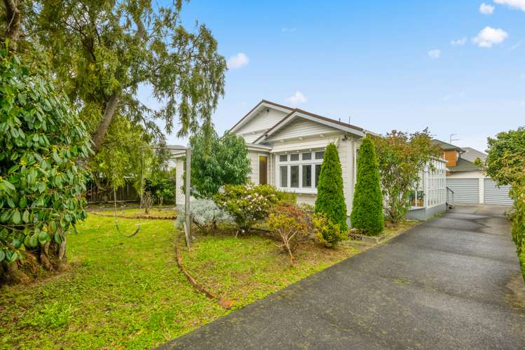 9 Wai-Iti Crescent Woburn_12